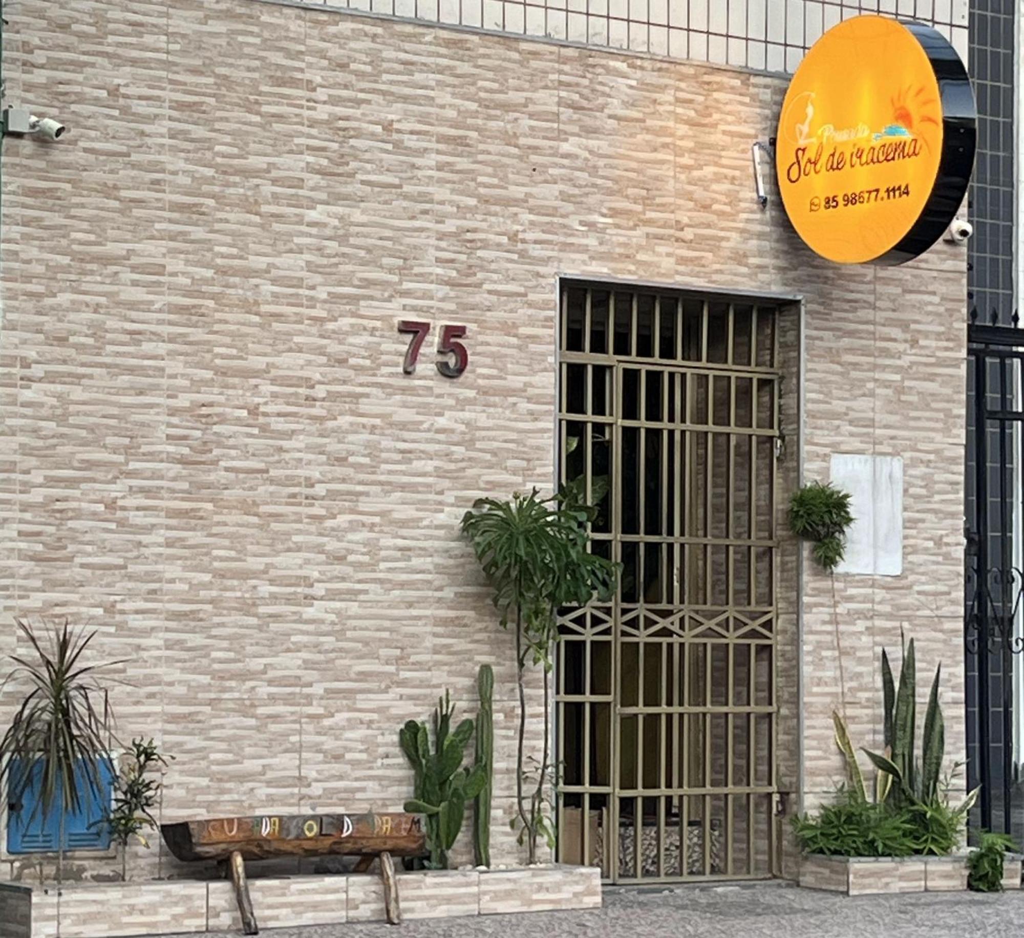 Em - Sol Iracema - Centro Pensão